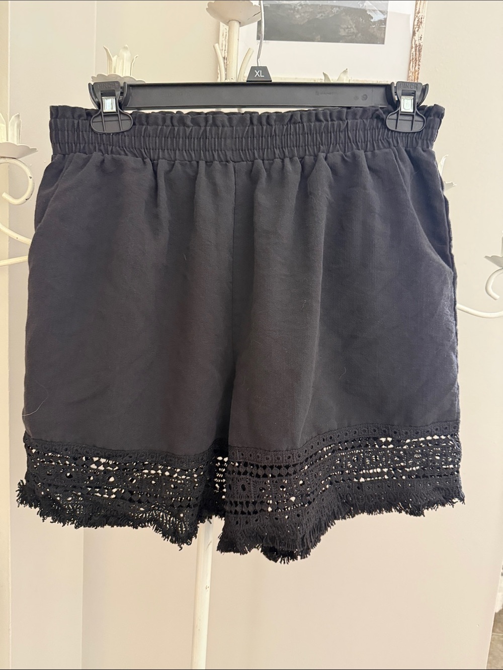 Women's Black Crochet Trim Elastic-Waist Skort